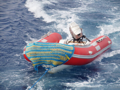 assurer une annexe de bateau