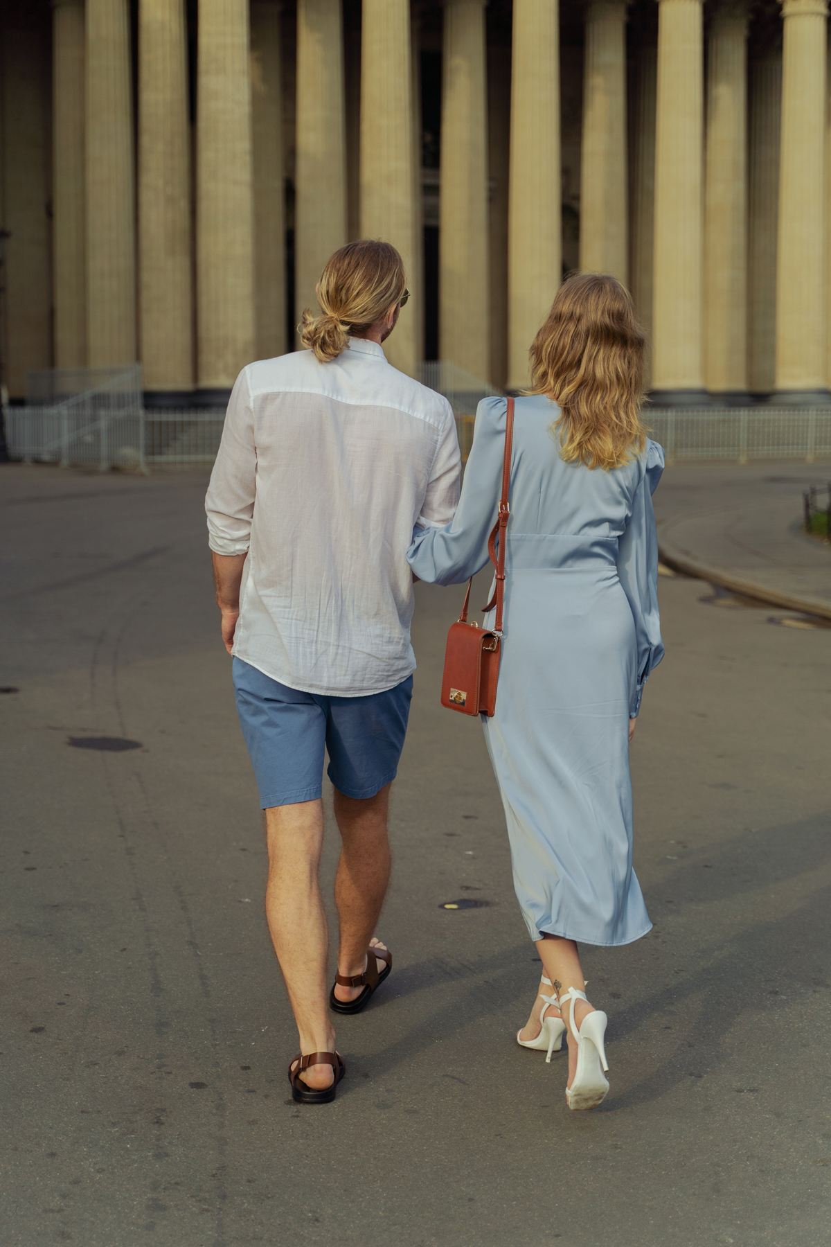 homme troublé par une femme