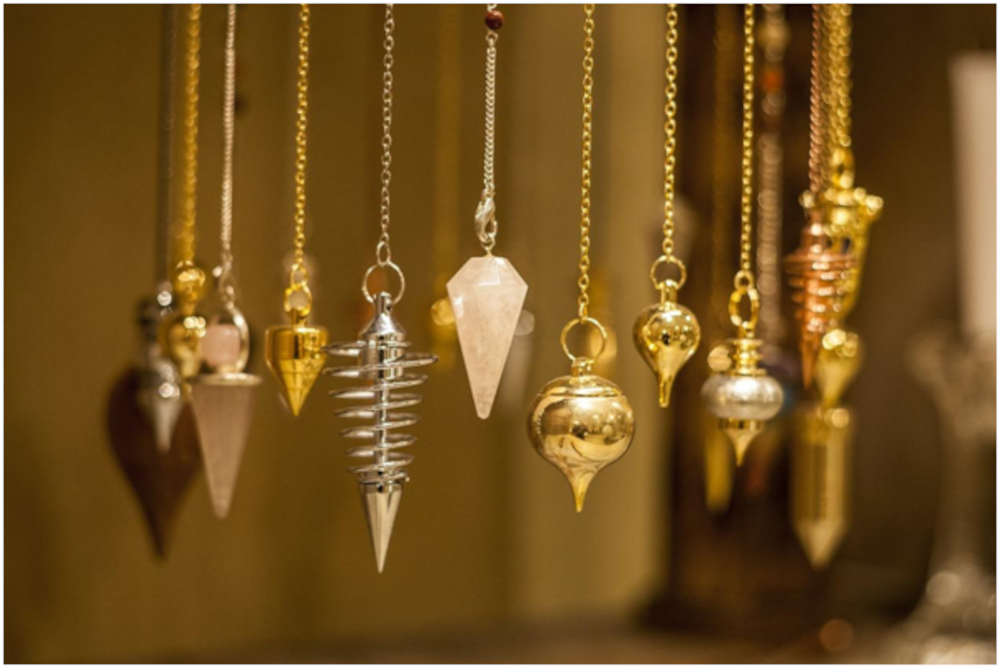pendule divinatoire