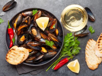 Traditional seafood mussels